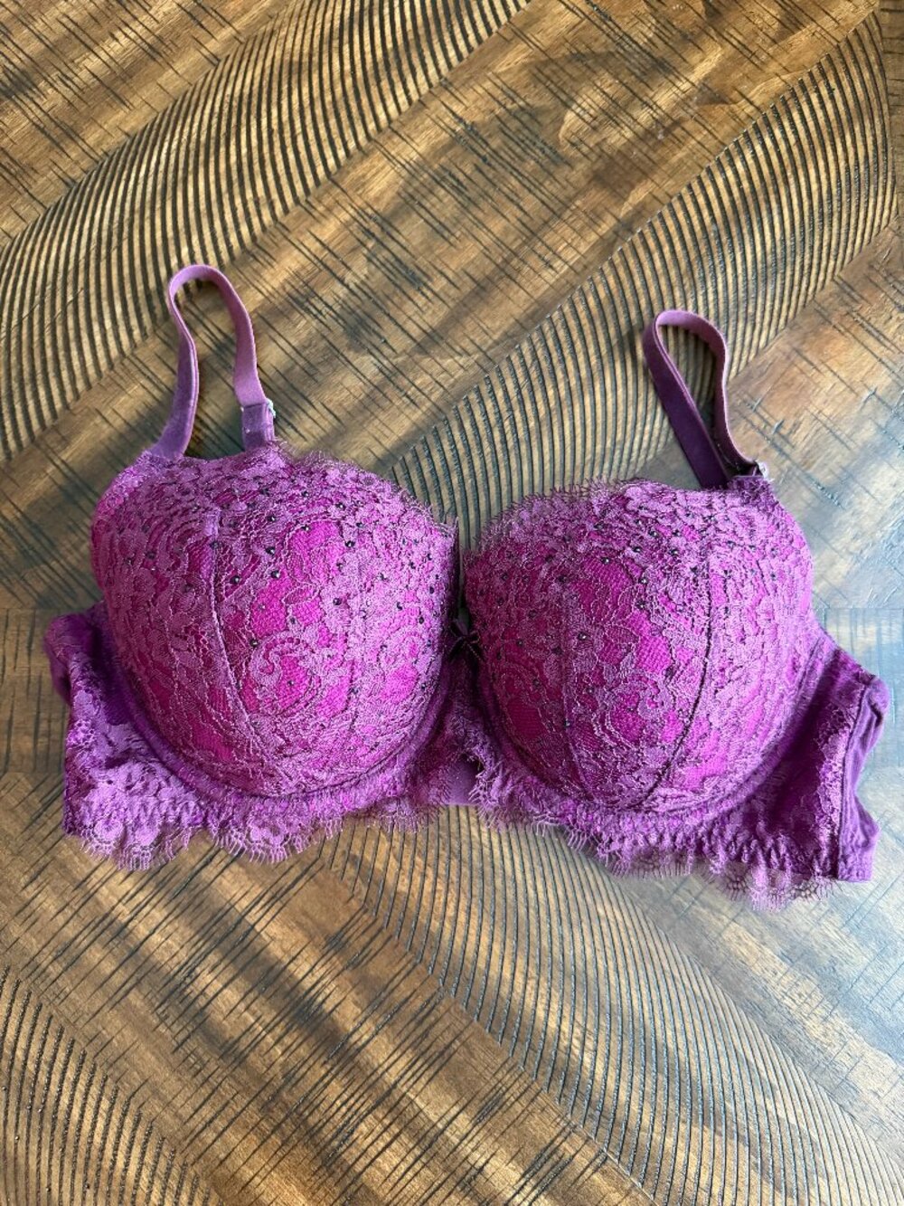 Victoria’s Secret Dream Angels Lace Bra Plum Purple 36D Padded Underwire